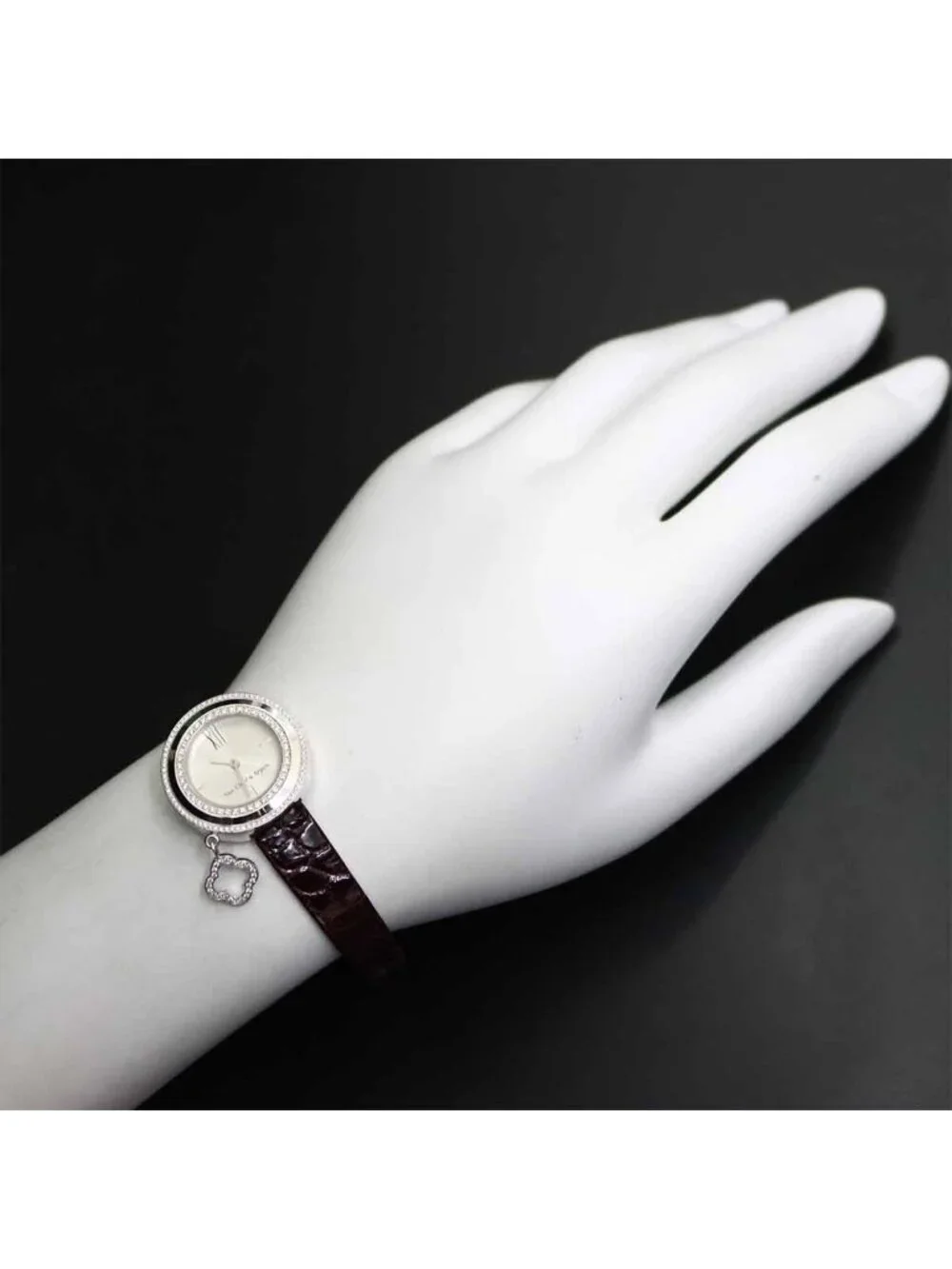 Van Cleef & Arpels Cleef&arpels Charm Mini Watch 18k White Gold Quartz Alhambra